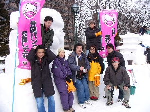 市民雪像制作風景